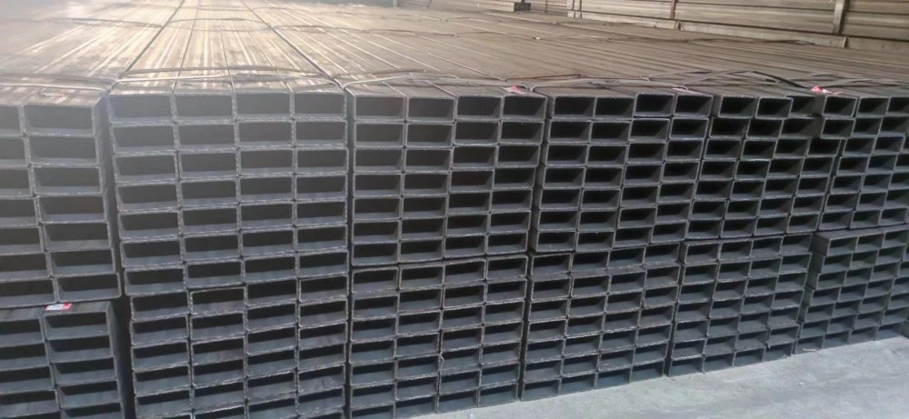 Black Rectangular And Square Steel Tube